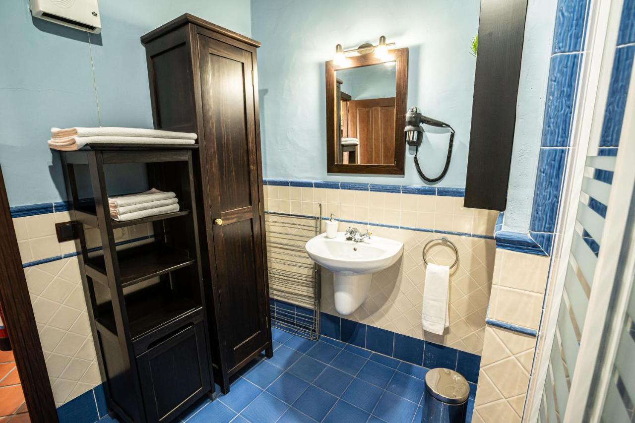 Versatil Apartamentos ซาร์ซาเดกรานาดิยา ภายนอก รูปภาพ
